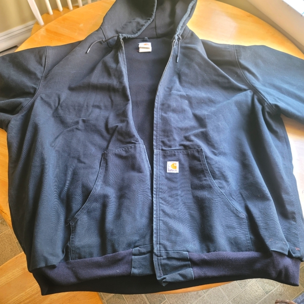 Carhartt Black Performance Jacket for Versatile Wear